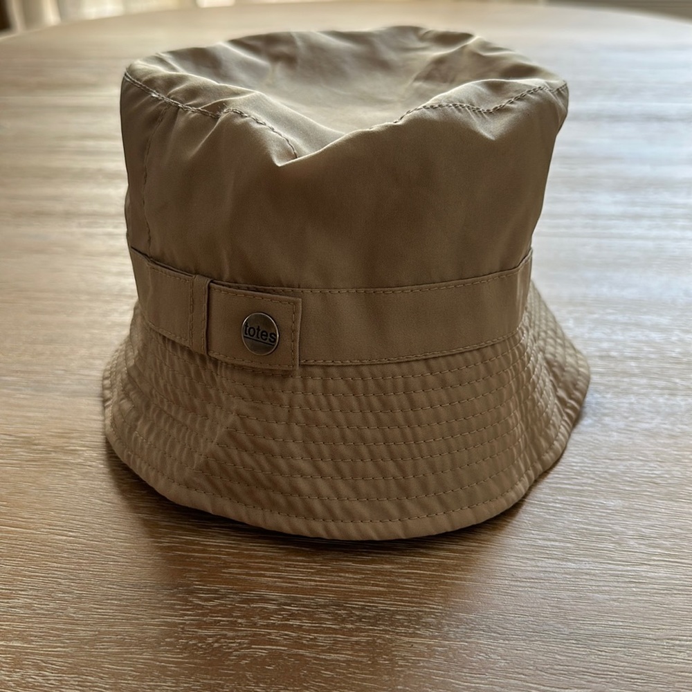 Totes Rain Hat Beige
